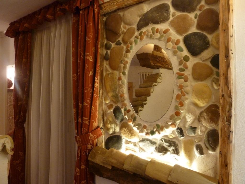 Hotel Ancora Castello-Molina di Fiemme Phòng bức ảnh
