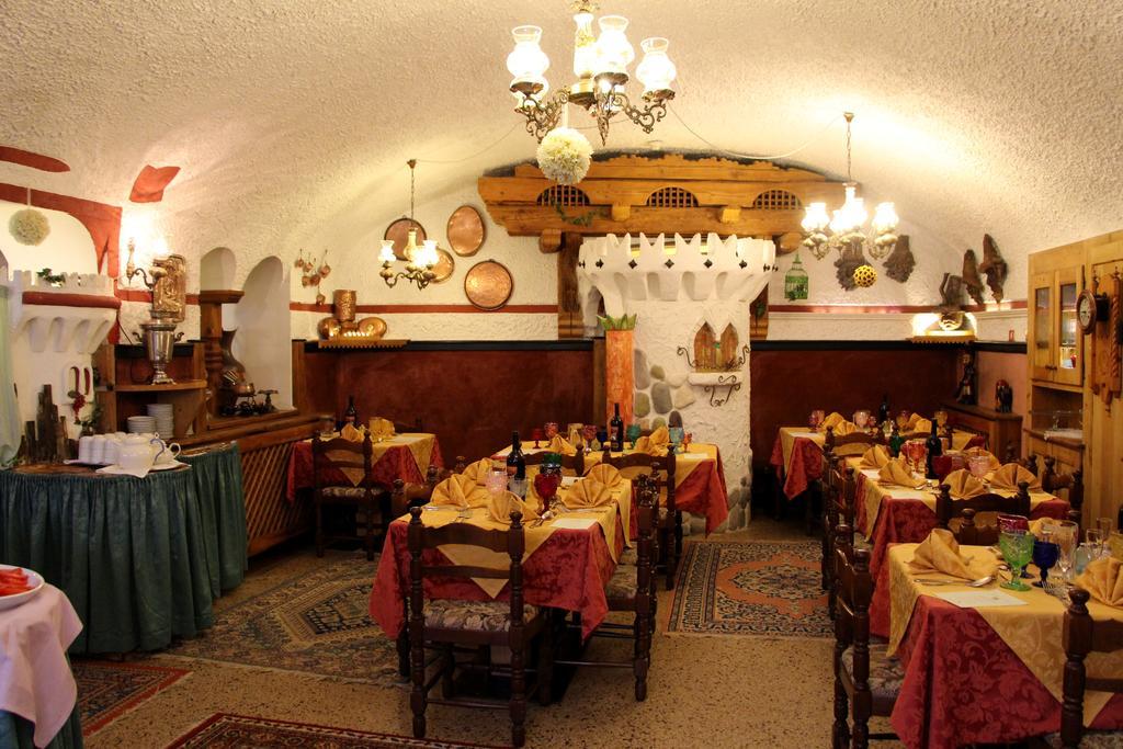 Hotel Ancora Castello-Molina di Fiemme Ngoại thất bức ảnh