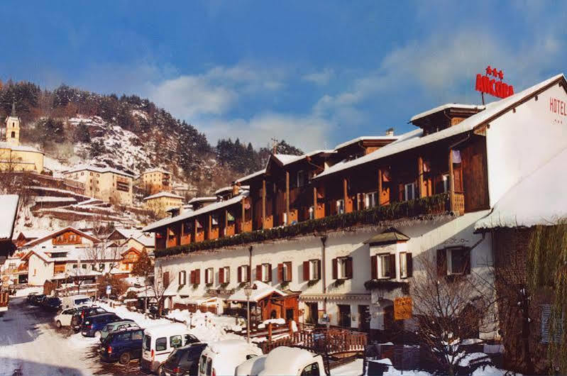 Hotel Ancora Castello-Molina di Fiemme Ngoại thất bức ảnh