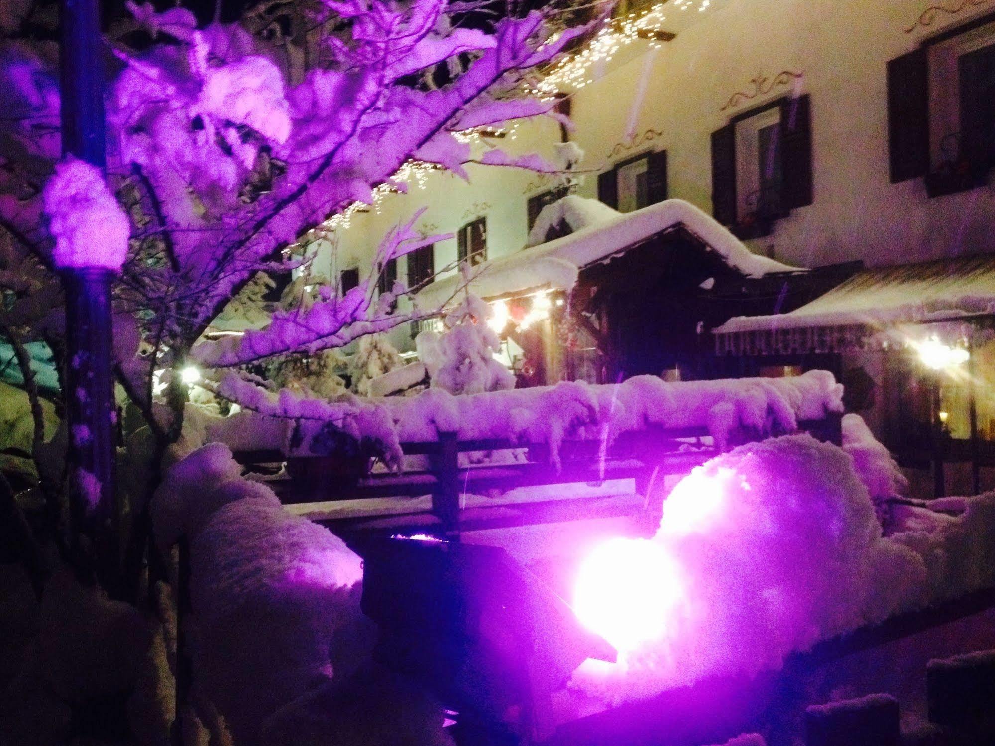 Hotel Ancora Castello-Molina di Fiemme Ngoại thất bức ảnh