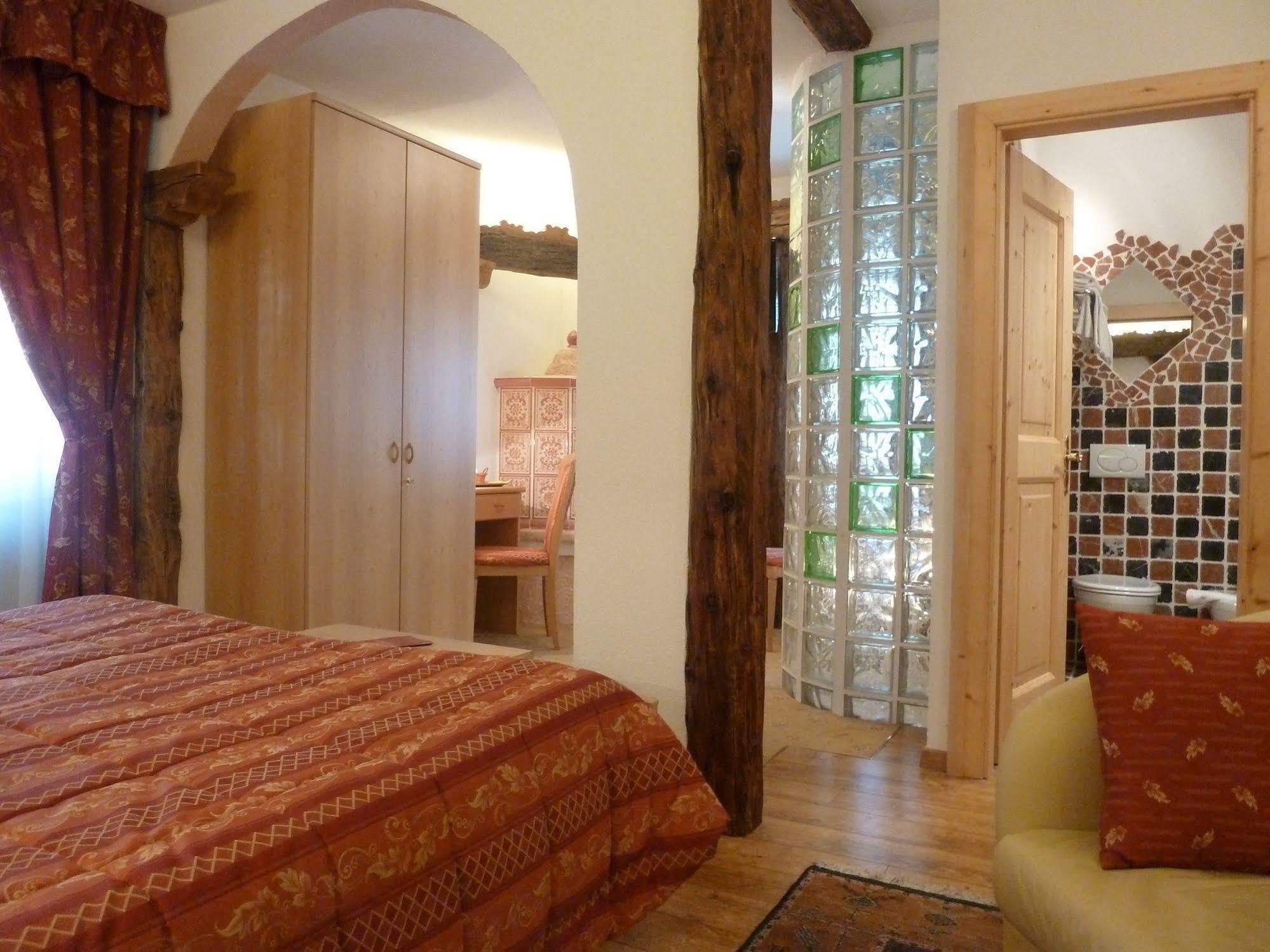 Hotel Ancora Castello-Molina di Fiemme Ngoại thất bức ảnh