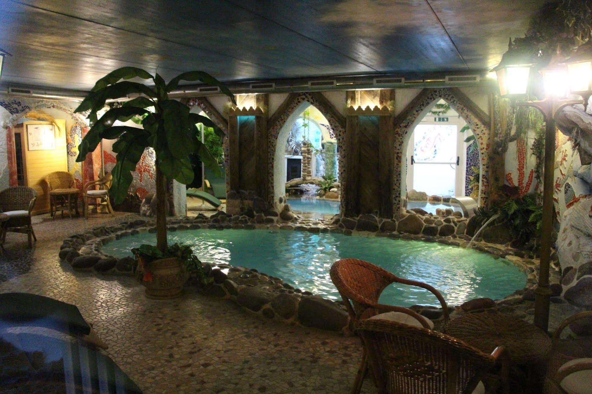 Hotel Ancora Castello-Molina di Fiemme Ngoại thất bức ảnh